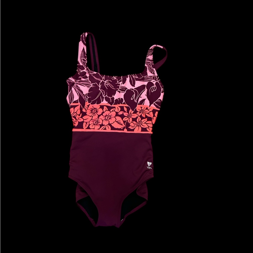 ✨ TYR purple and pink floral one piece swimsuit✨